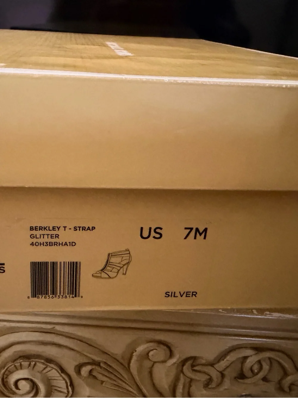 BRAND NEW! NEVER WORN